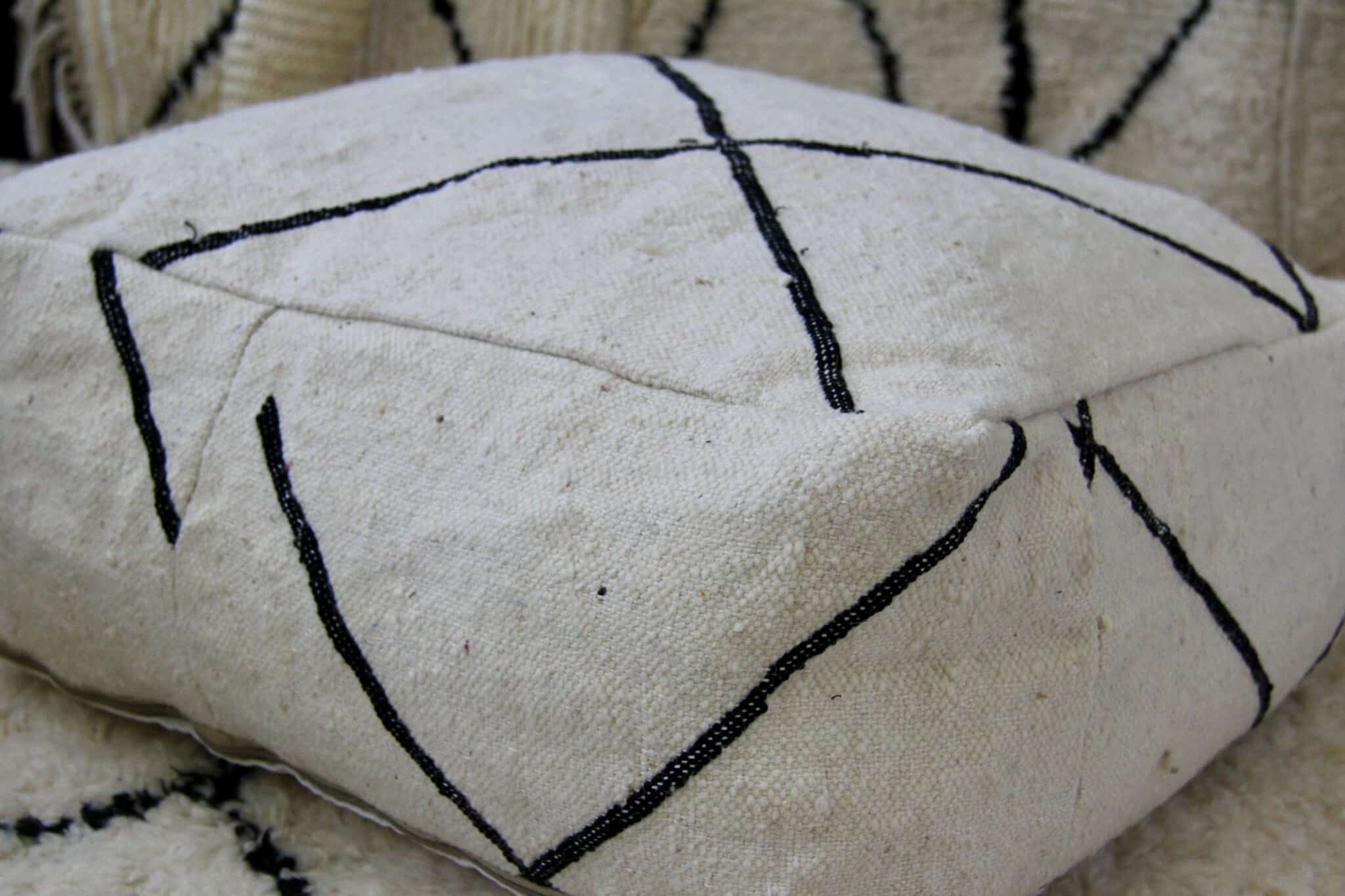 Marokkansk gulvpude i Kelim- Beni Ouarain 2 Marokkansk gulvpude i Kelim- Beni Ouarain - Image 2