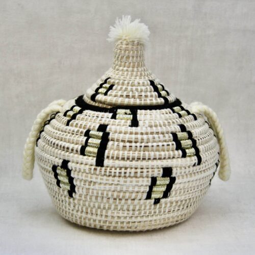 Opbevaringskurv med låg, creme hank - RIET.