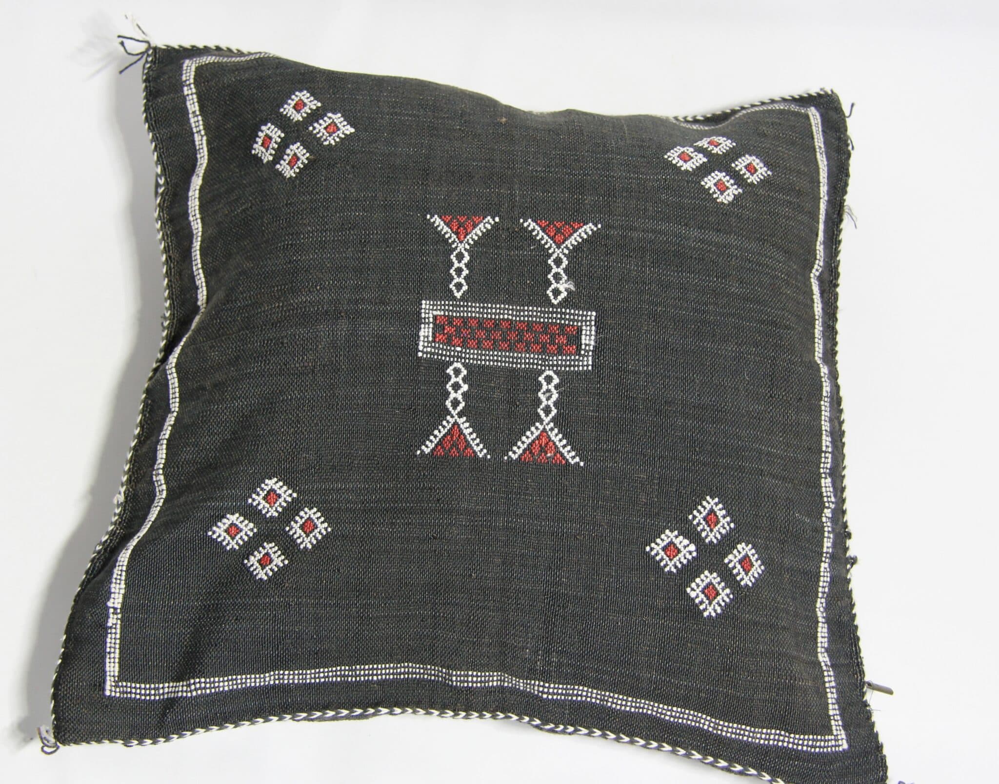 Pudebetræk SABRA, Sort 1 Pudebetræk SABRA, Sort